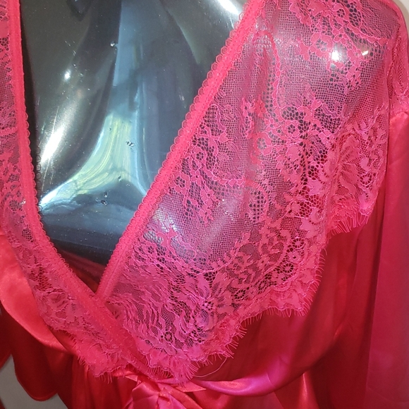 NWT SATIN / EYELASH LACE ROBE - Picture 7 of 11